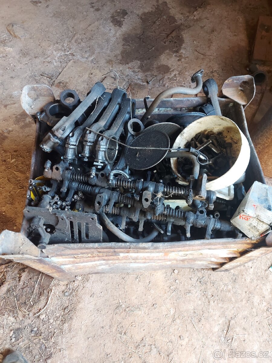 Díly z motoru UŘ 2 zetor crystal