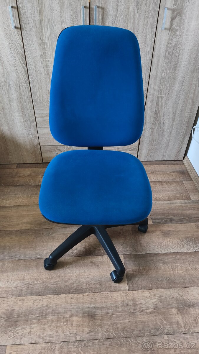 Kancelářská židle bez područek modrá