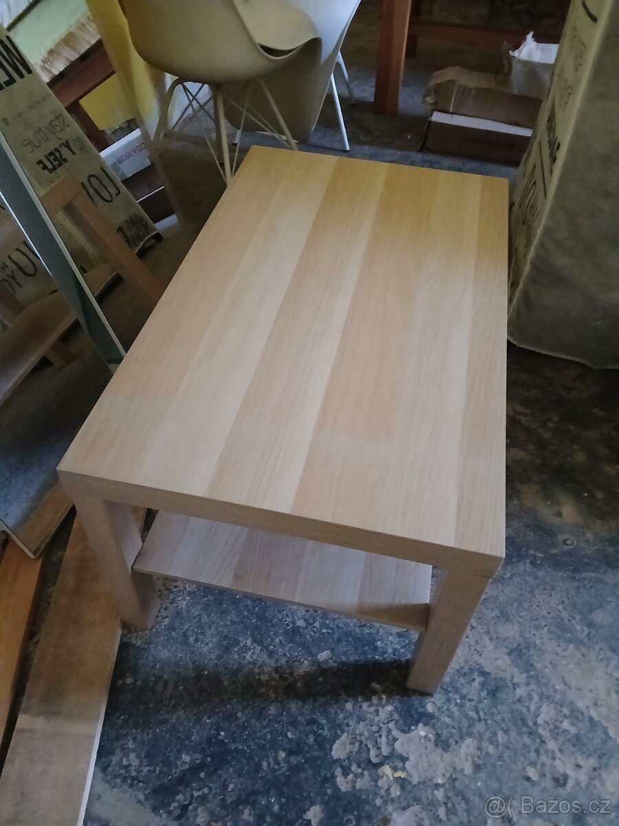 Konferenční stolek