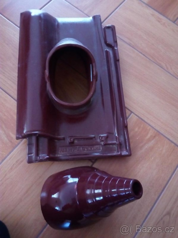 Průchozí taška pro anténu