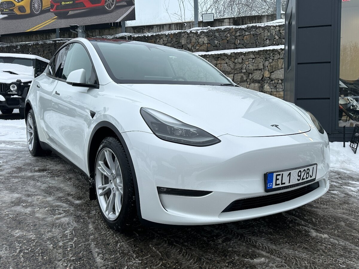 Tesla Model Y 2023