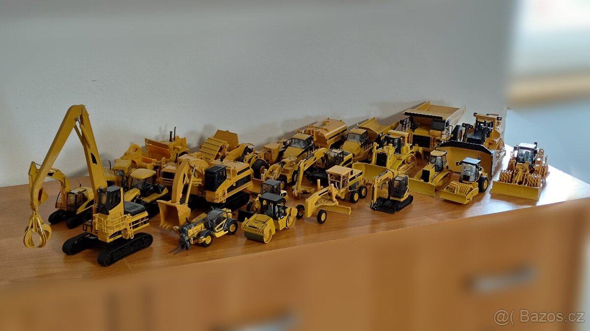 Modely stavebních strojů CAT