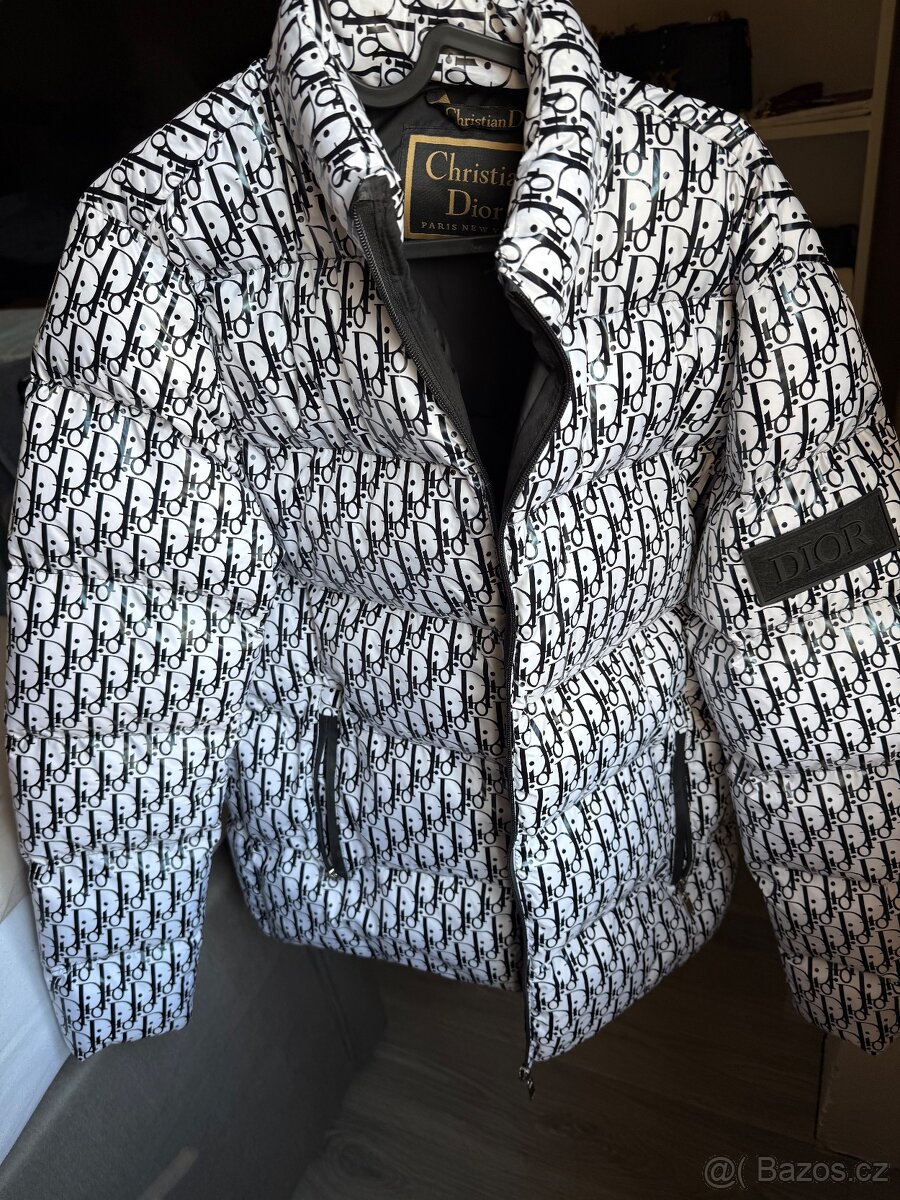 Christian Dior bunda