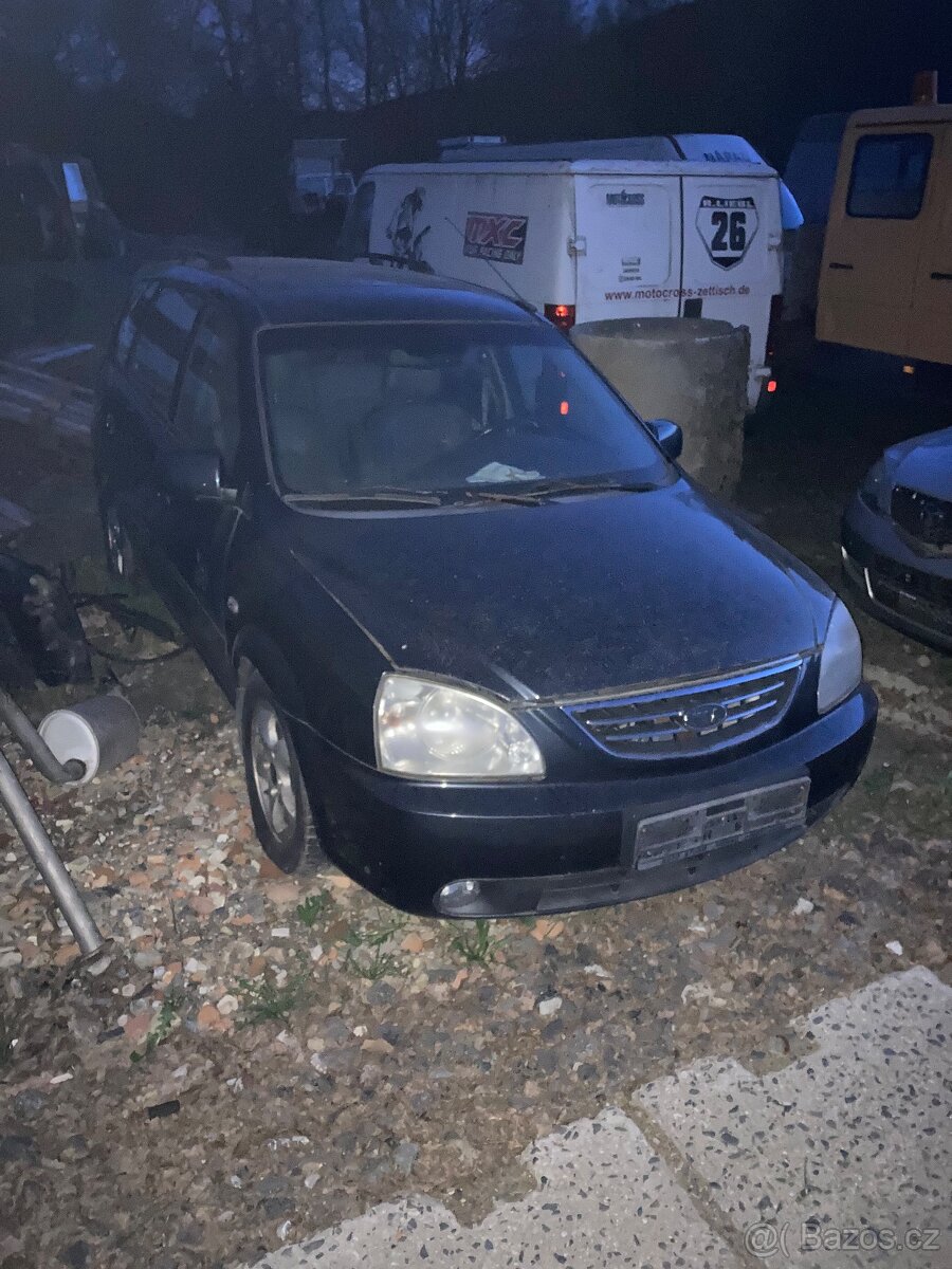 Kia Carens