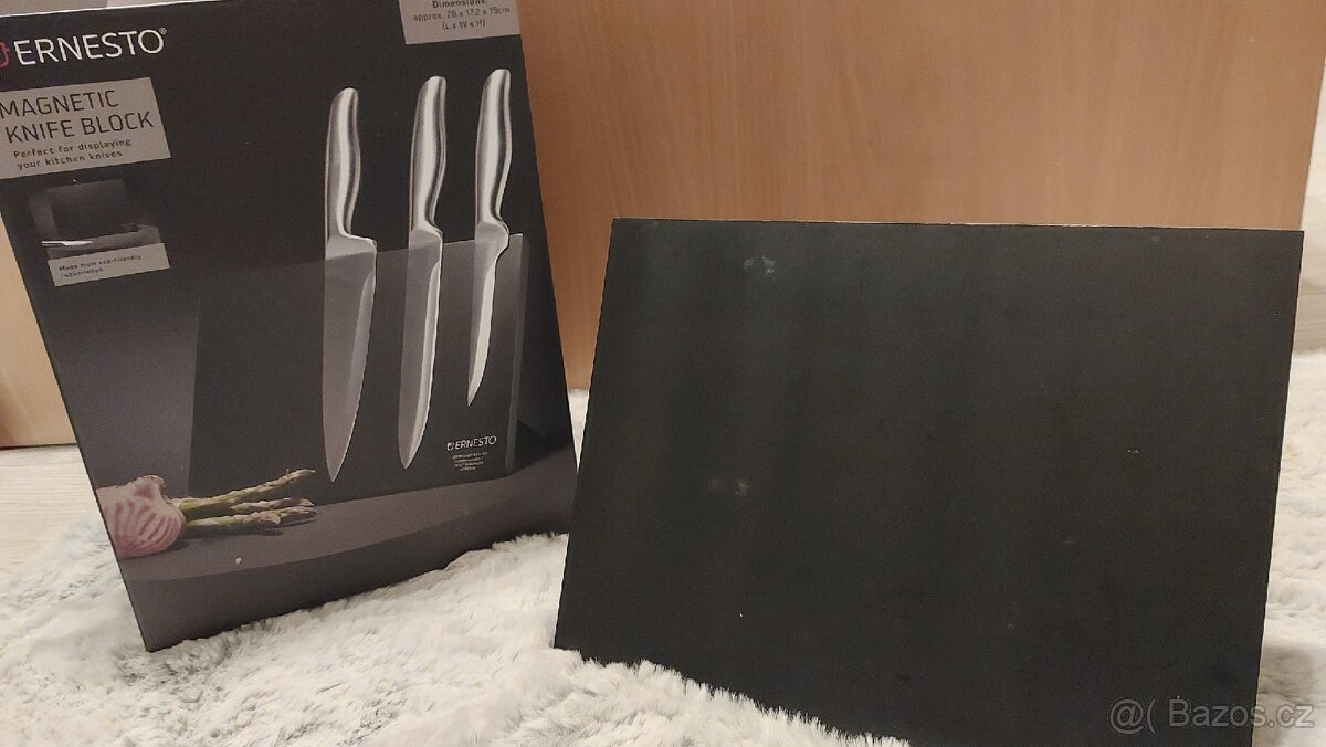 Magnetický stojan / blok na nože