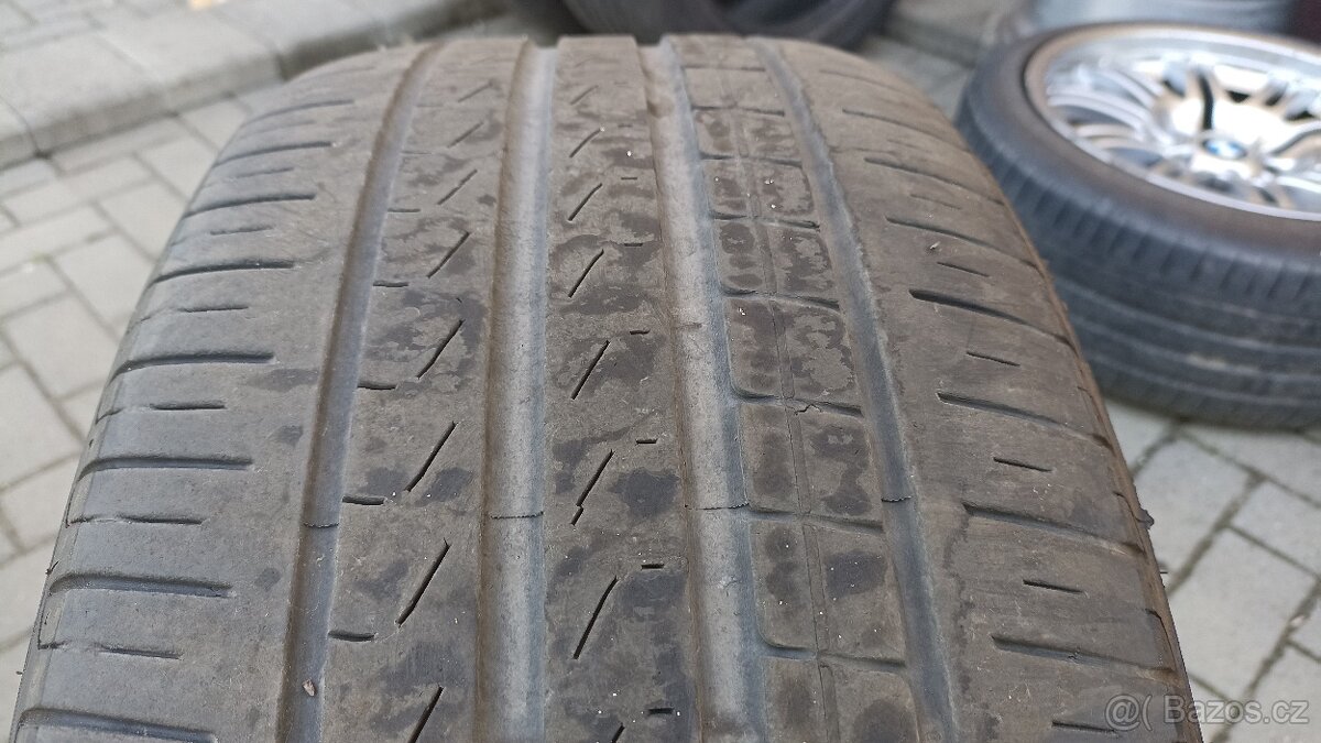 235 40 19 Pirelli cinturáto P kusovka