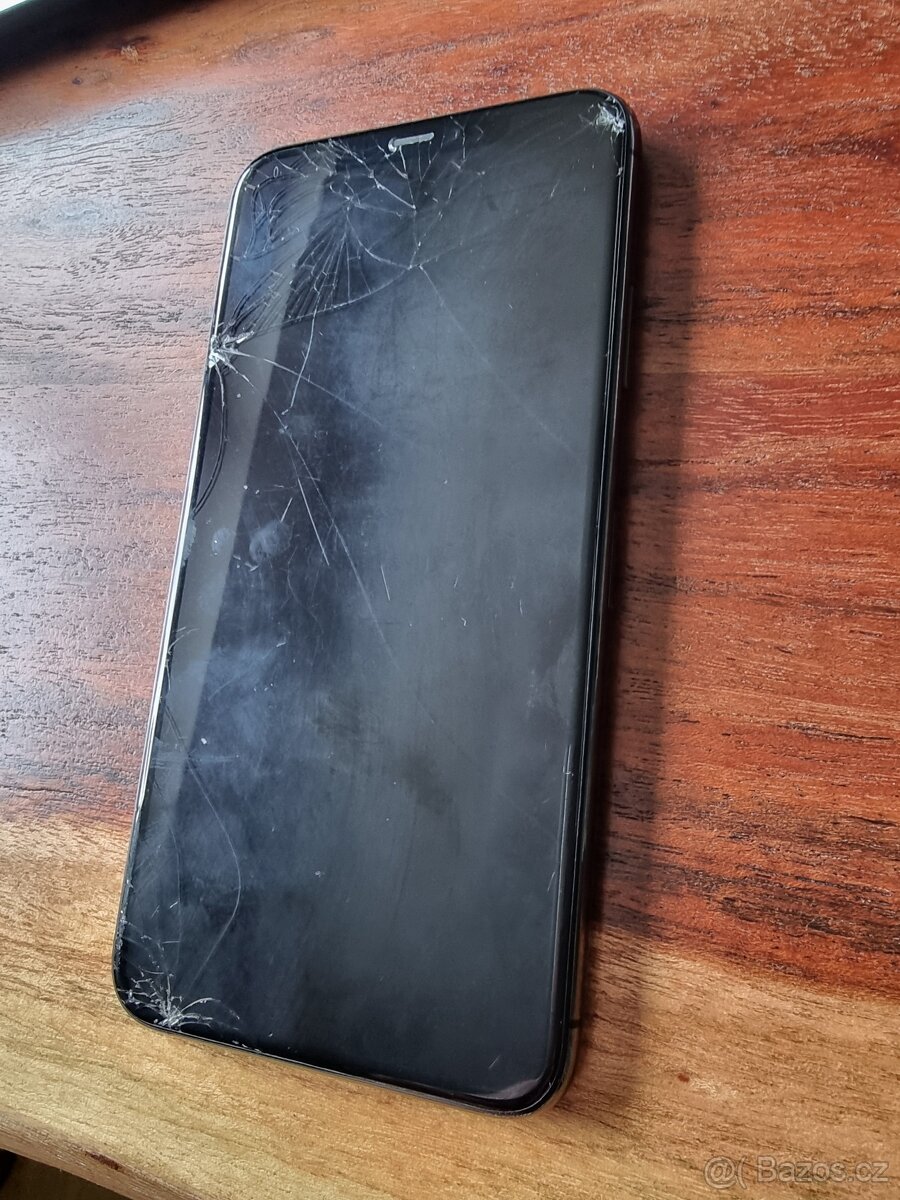 Prodám iphone 11 pro max 64GB