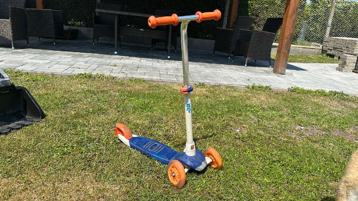 Koloběžka Oxelo