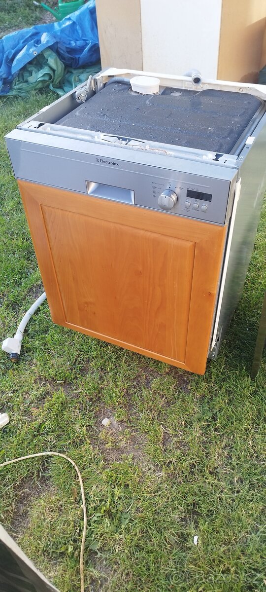 Myčka Electrolux