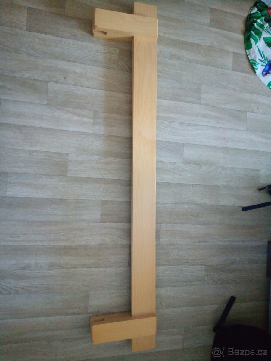 Zábrana na postel