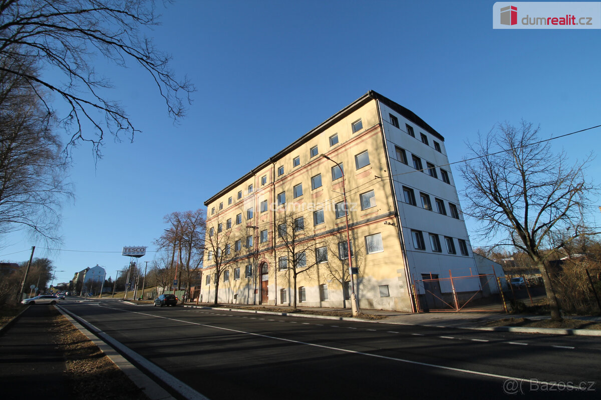 Činžovní dům v centru Aše s pozemkem s možností parkování