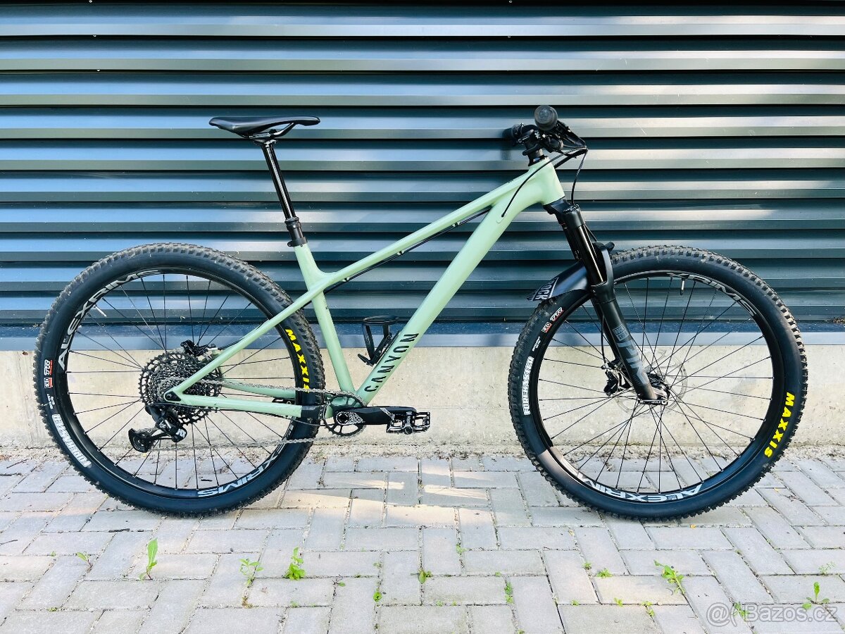 Predám zachovalý enduro hardtail Canyon Stoic 4