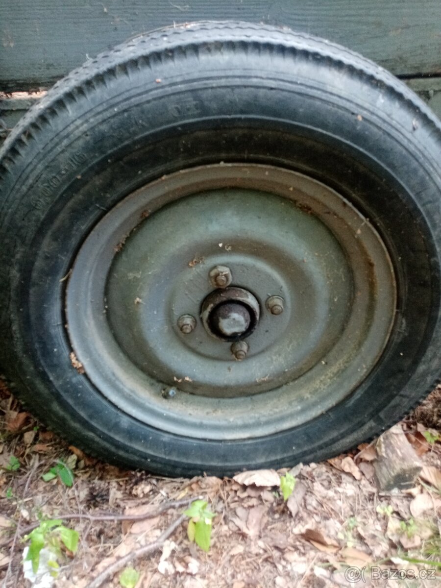 Kára za traktor