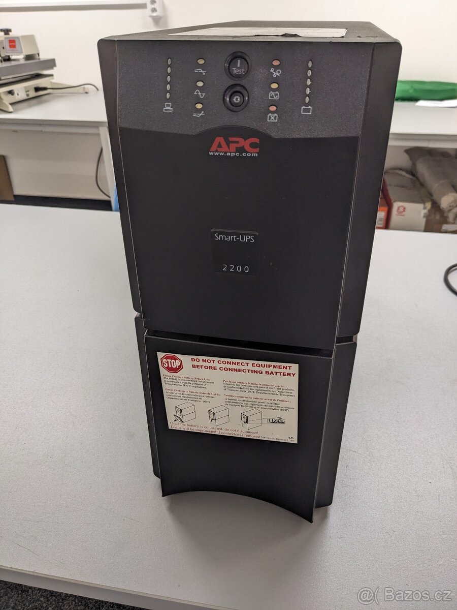 APC Smart-UPS 2200