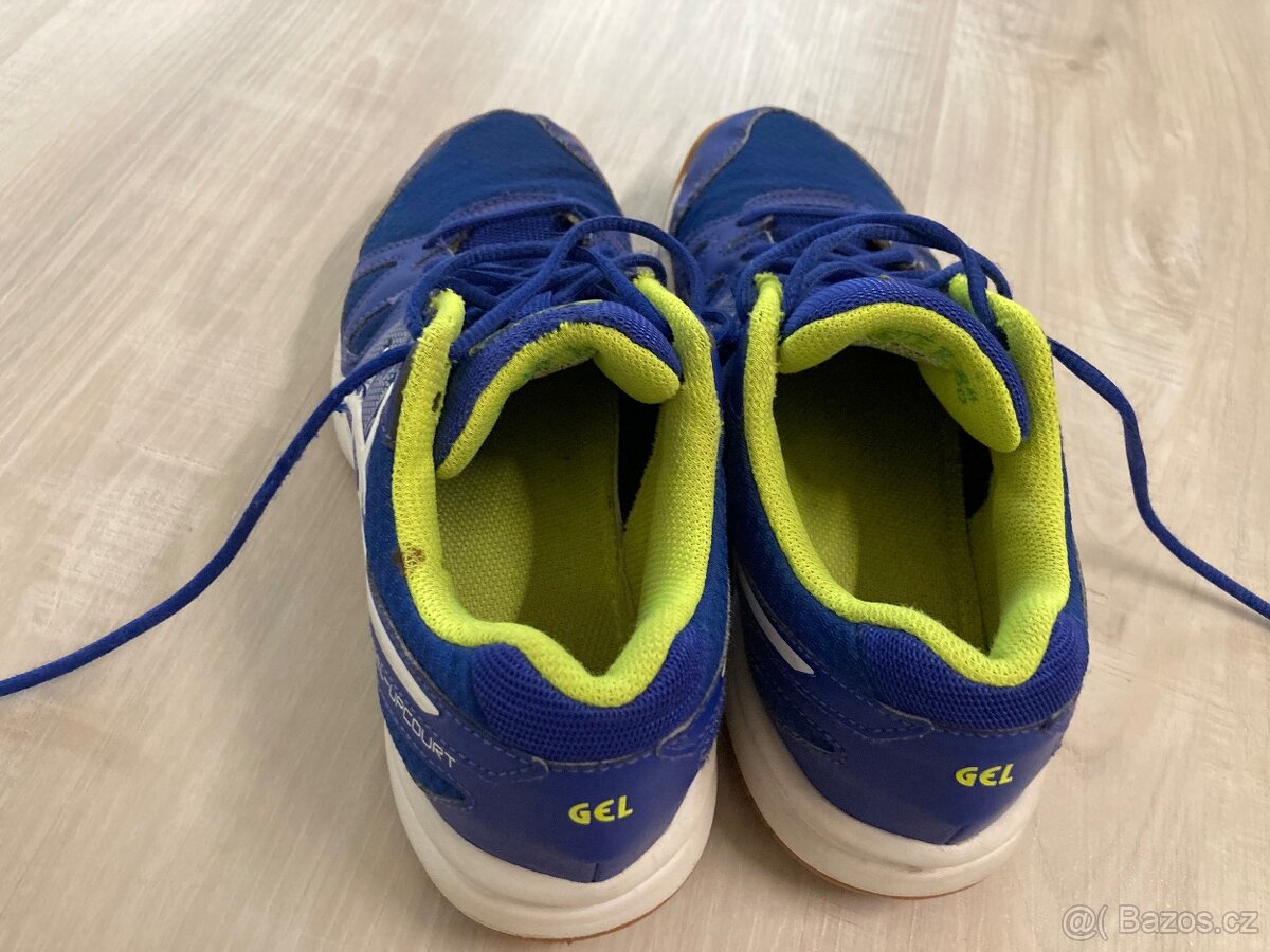 TENISKY SÁLOVKY ASICS VEL. 37,5