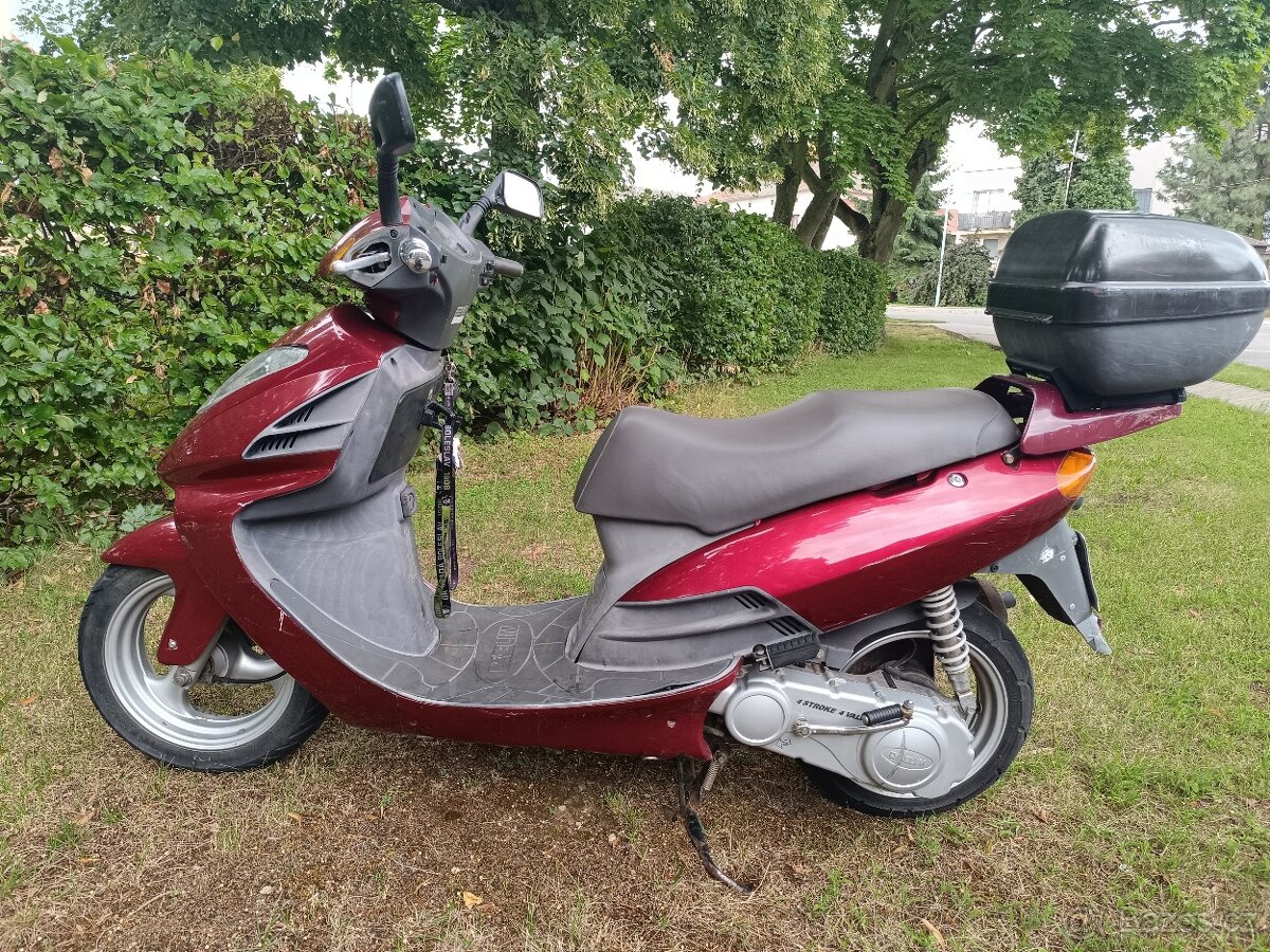Daelim NS 125