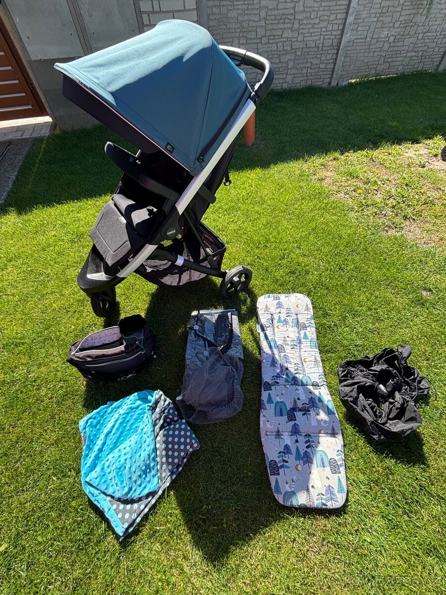 Thule Spring Aluminum/ Majolica Blue