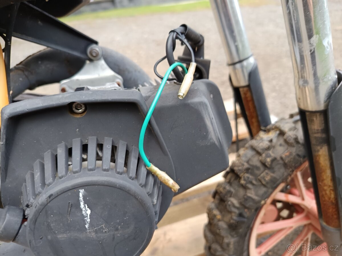 Prodám motorky na díly nebo na opravu