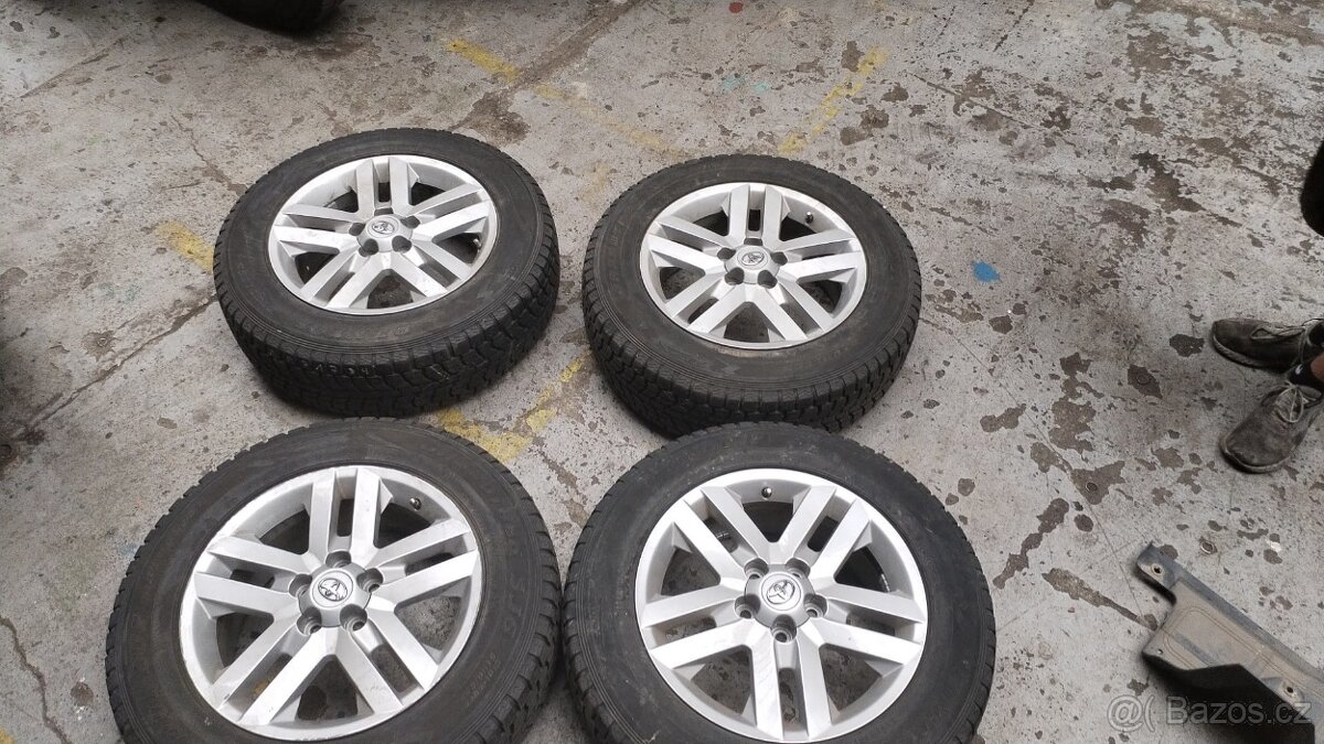 Alu kola Toyota 7x17 zimní pneu 225/55R17
