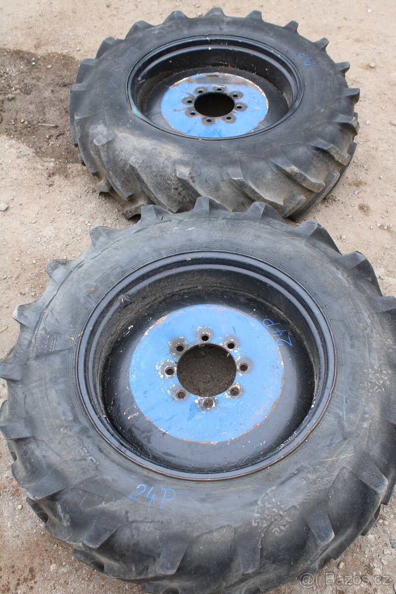 Zetor 8011 8145 zadní kola 16.9-34 vzorek 75%