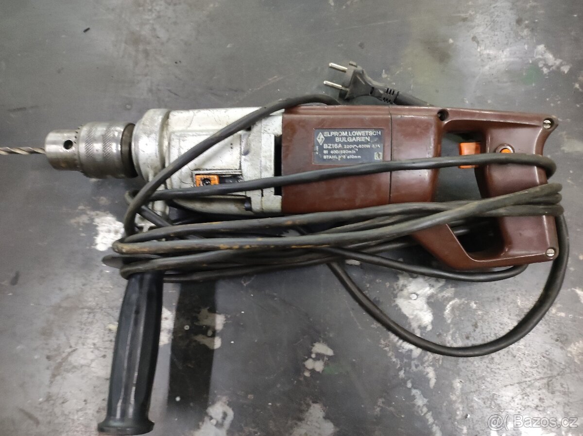 Ruční vrtačka BZ16A
