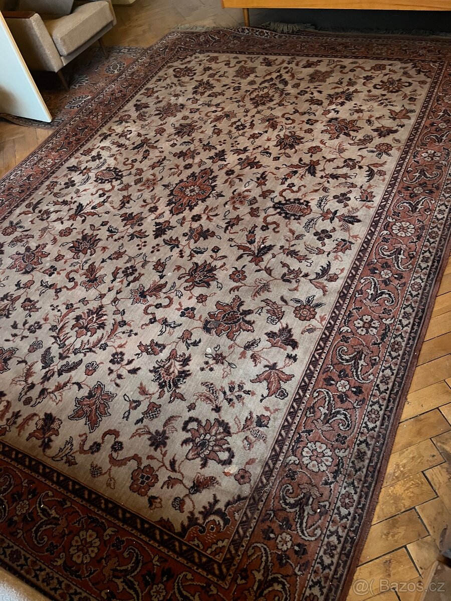 Starý orientální koberec