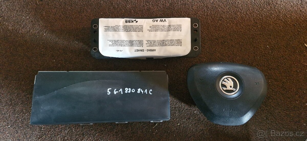 Airbag volantu spolujezdce kolenni skoda octavia 3