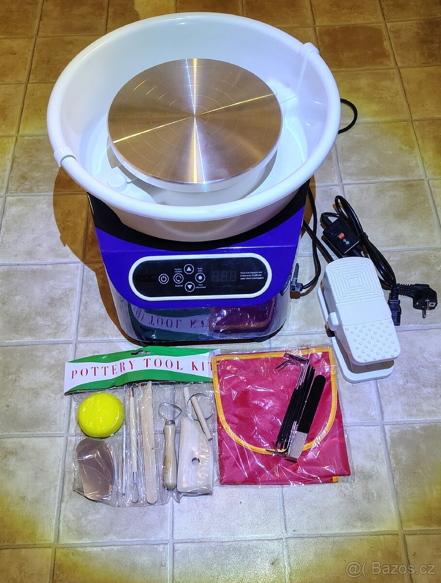 Hrnčířský kruh s pedálem, dotykové ovládání (350 W). Nový