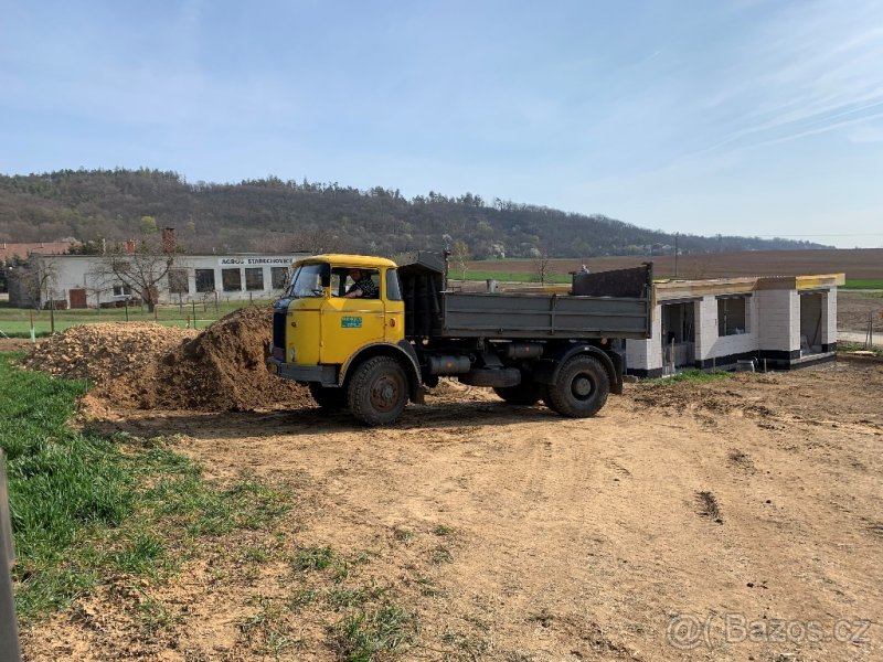 Stavebni suť s nakládkou a odvozem.