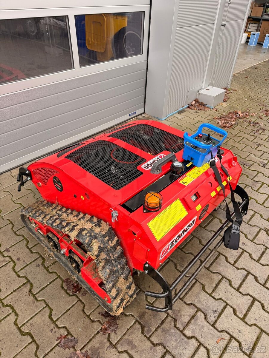 Profesionální - Dálkově ovládaná sekačka na trávu ZANON