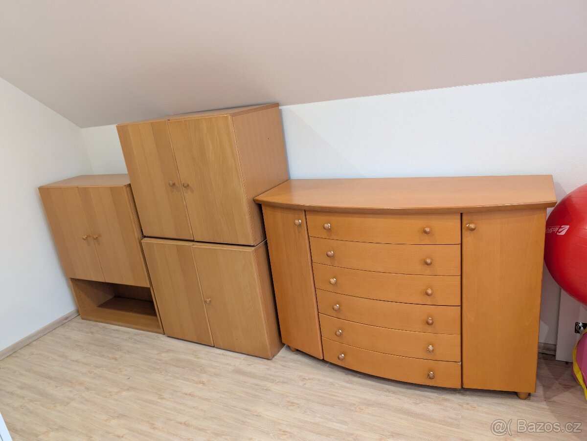 Sestava nábytku, komoda a skříňky