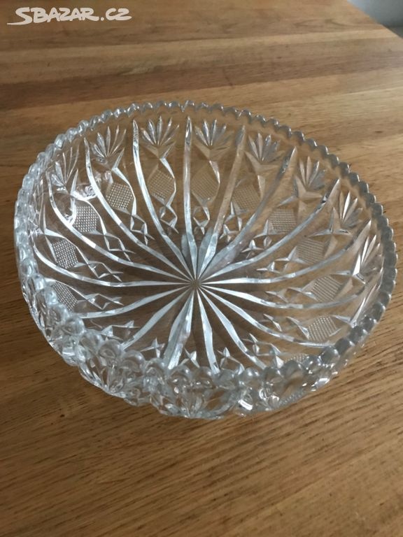 Skleněná mísa průměr 21,5