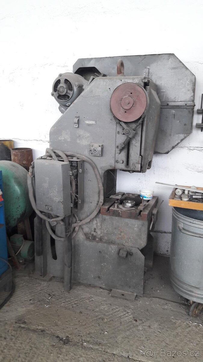 Výstředníkový lis TOS LENR 25 (7441)