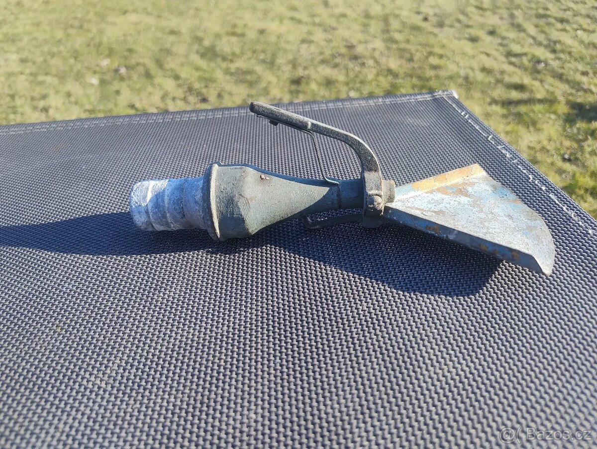 Starý rozprašovač na hadici