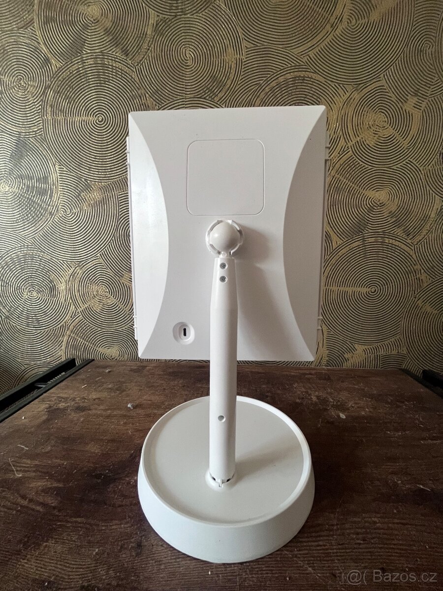 Led zrcadlo