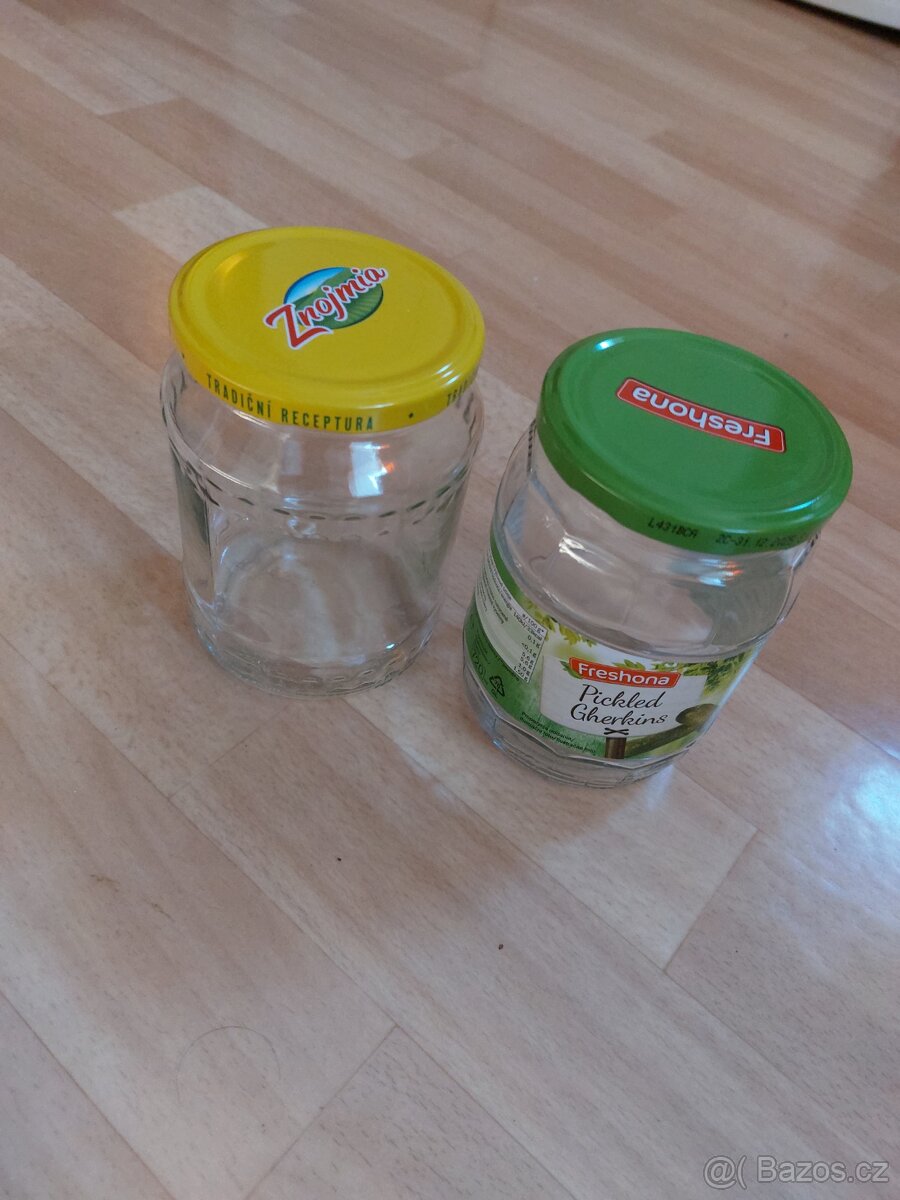 sklenice od okurek