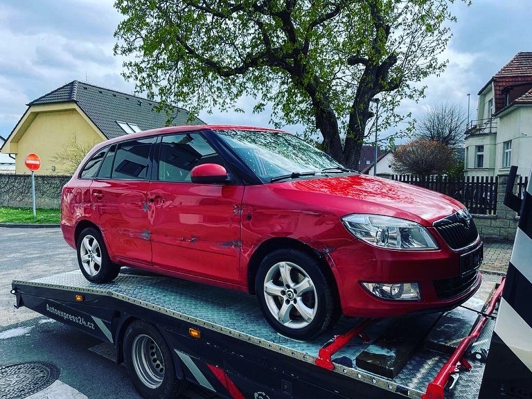 Veškeré náhradní díly Škoda Fabia 2 kombi 2011 CAYA KFK LF3K