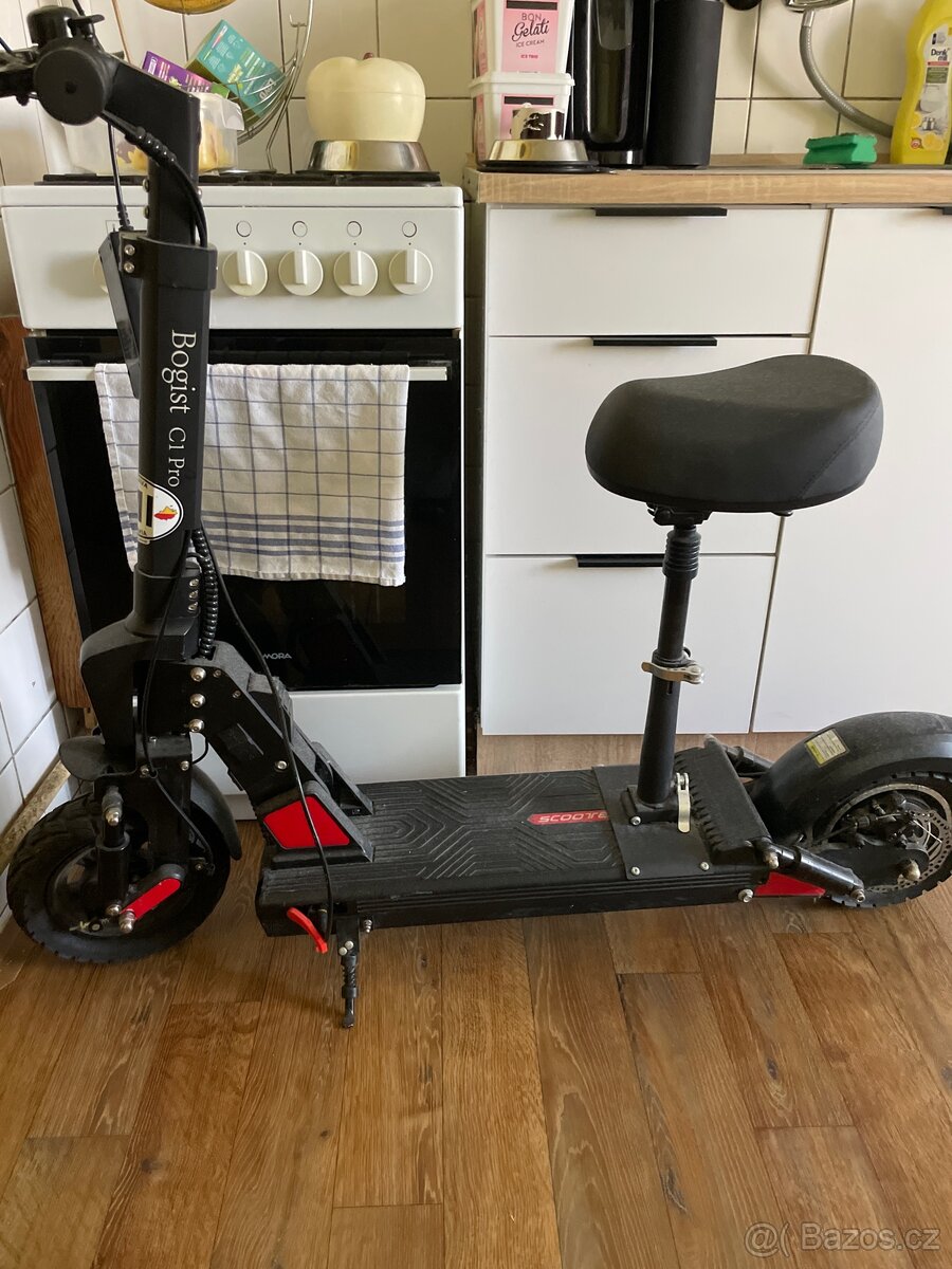 Nepoužívaná elektro kolobka top stav