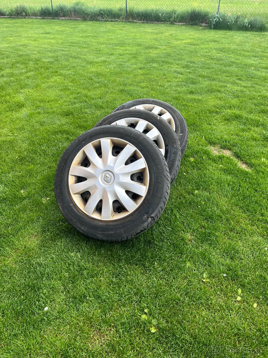 Kola 205/60 R16 originál poklice renault