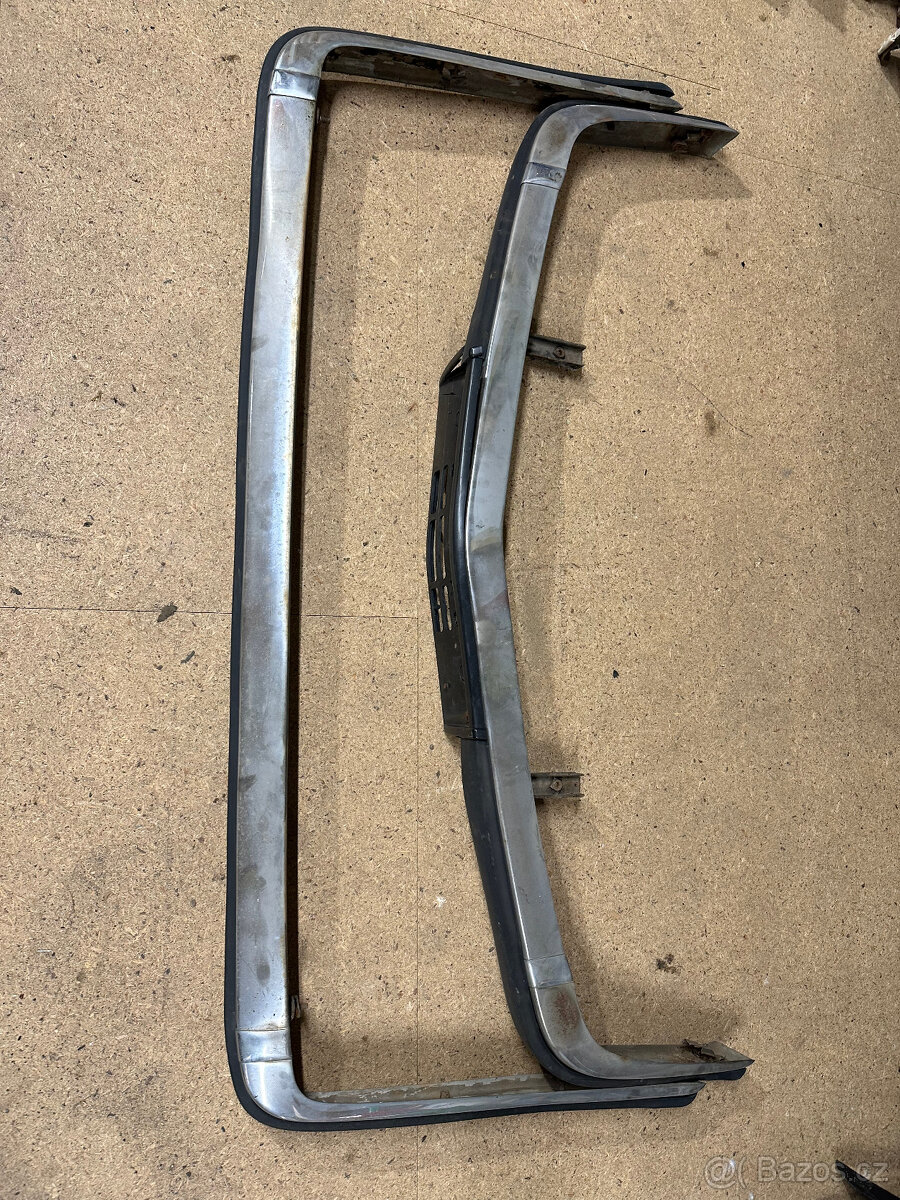 Narazniky sada BMW 5 E28 predek + zadek