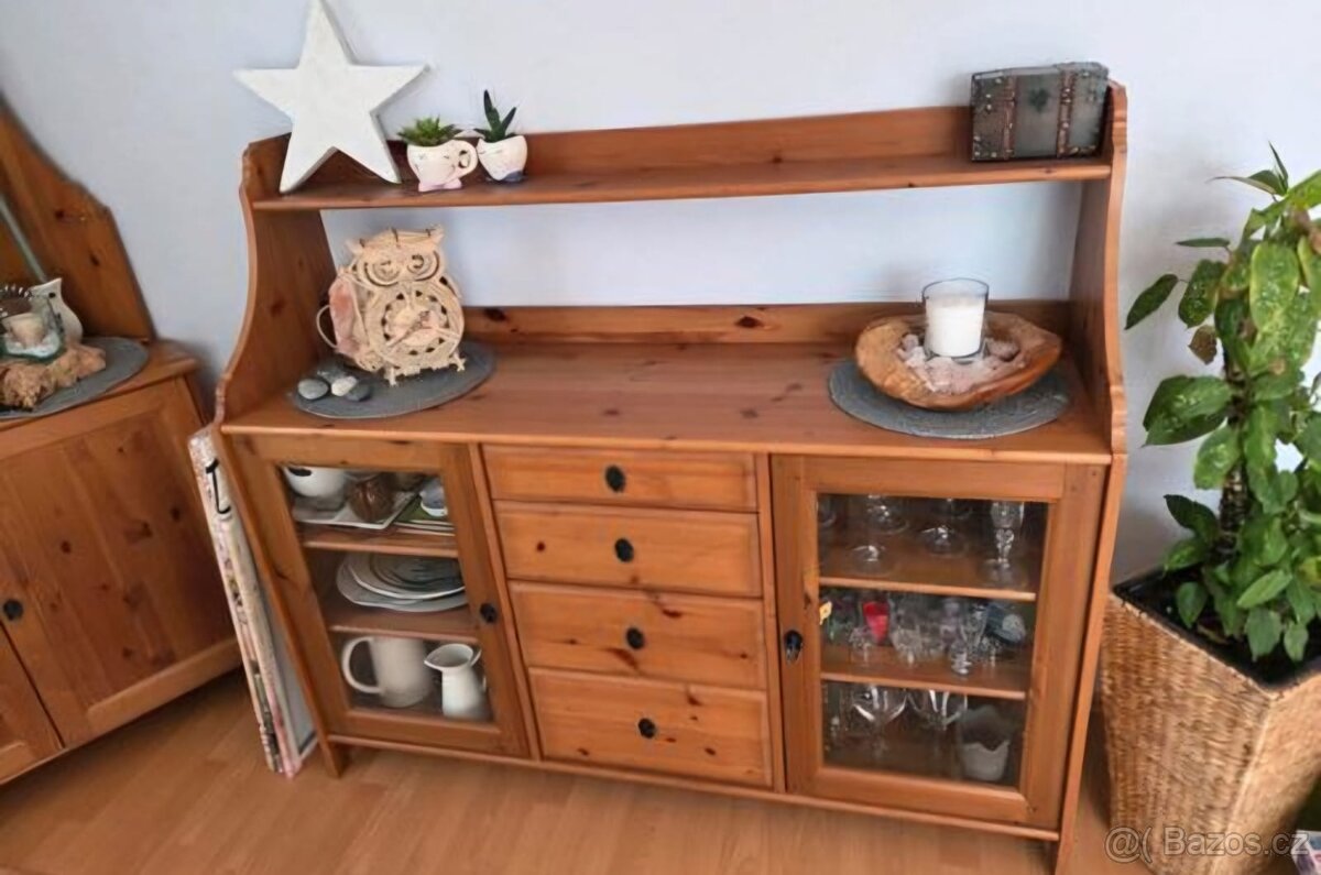 PŘÍBORNÍK IKEA LEKSVIK