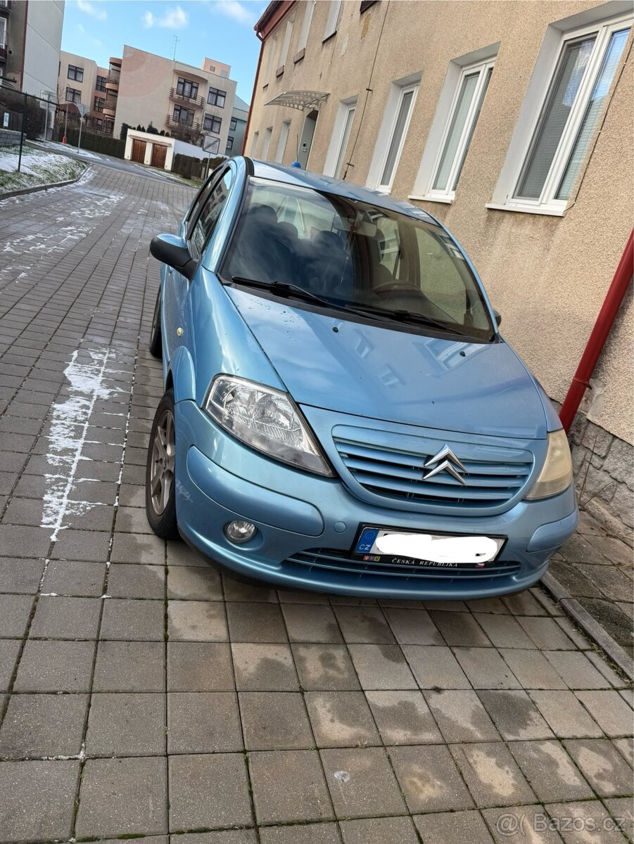 Citroën C3 1.4i, 65kw, benzín, automat, rok 2004, nová STK