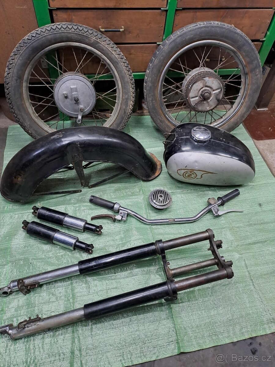 ČZ 125 typ 453 / 175 typ 450 / kývačka, de luxe, (sport)