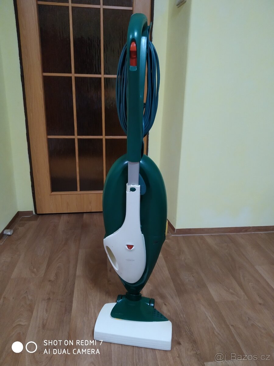Prodám Vysavač VORWERK KOBOLD 135 s elektronickou klepaci hl