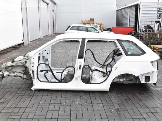 Karoserie, výřezový díl, kastle Škoda Fabia 3 2018