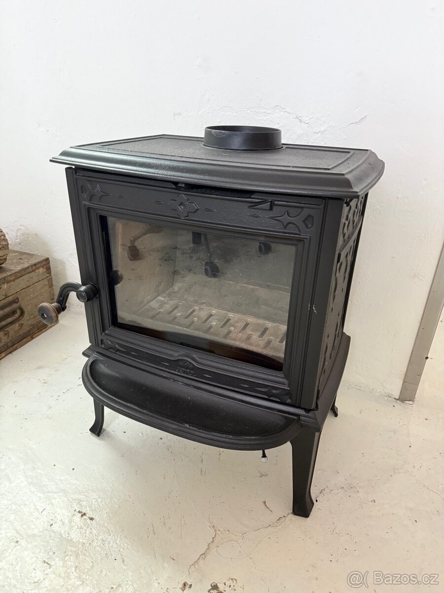 Norská kamna Jotul F100