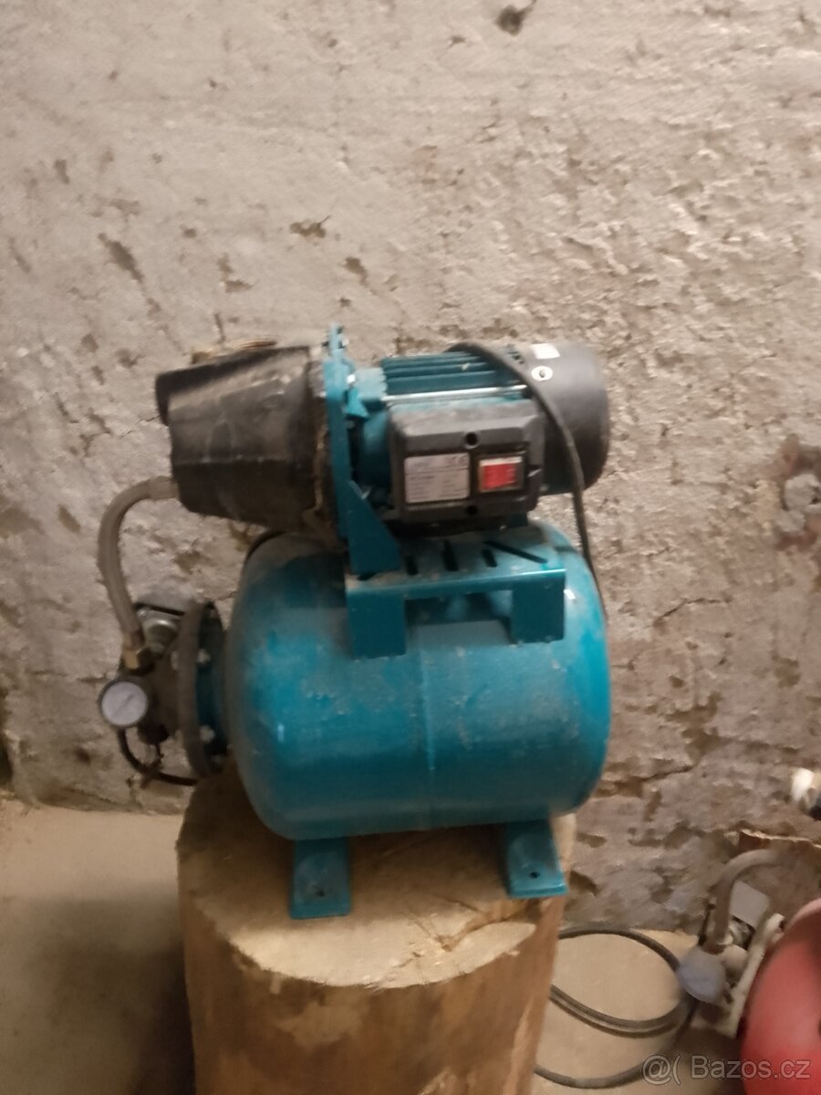 Prodám dvě domácí vodárny