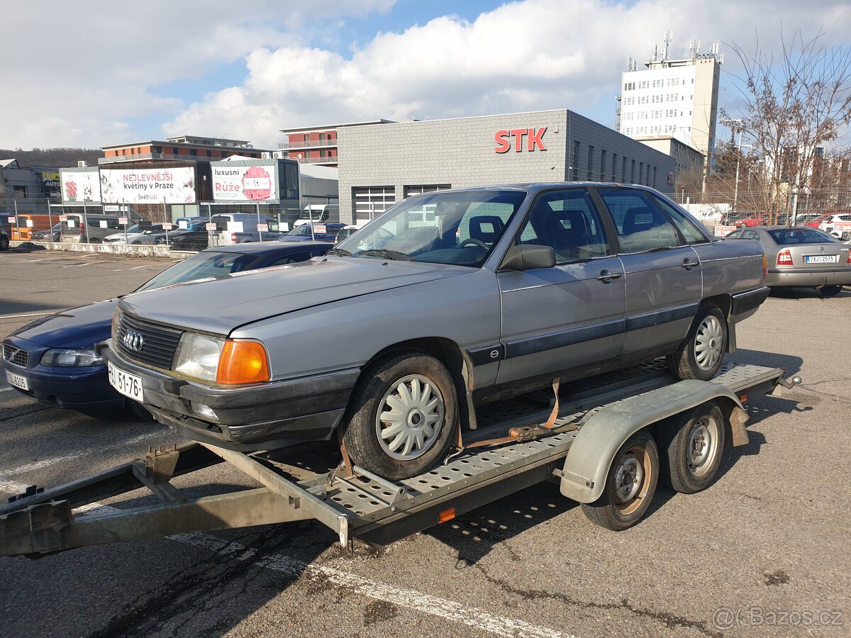 Audi 100 c3 doutník sedan 5V 2.3 benzín
