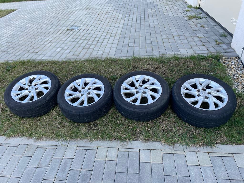 Prodám ALU kola z Toyoty Auris (2018) – 205/55 R16