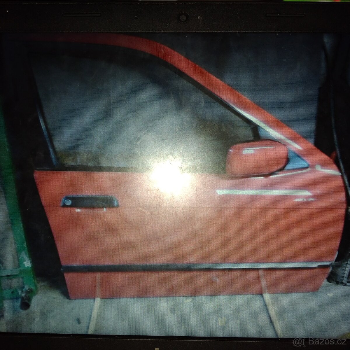 Právě dvere E36